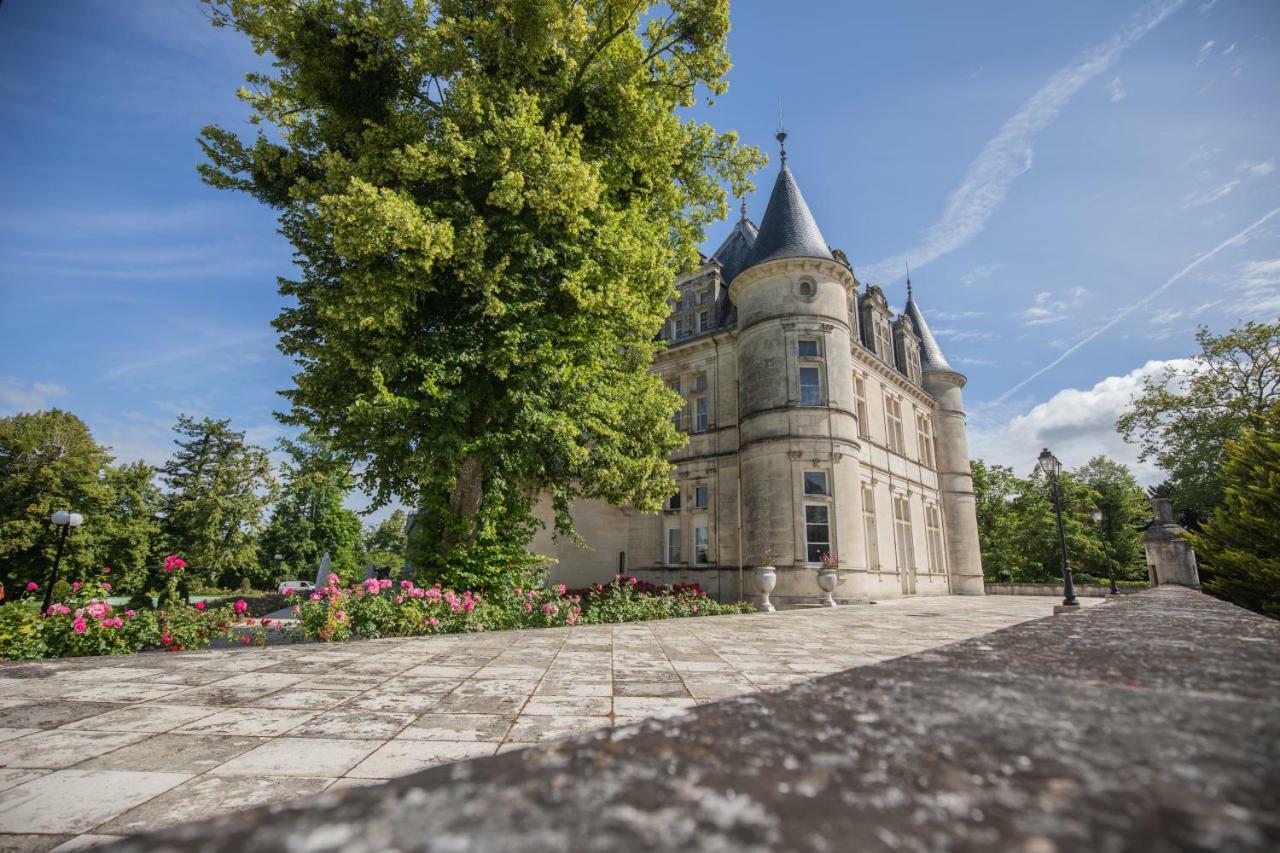 Chateau De Mirambeau - Relais & Chateaux Exterior photo